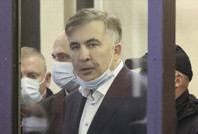 Saakaşvili'ye 9 yıl hapis cezası