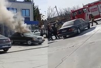 Muayeneden geçemeyen aracını yaktı