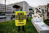 Greenpeace'i şoka sokan tazminat kararı