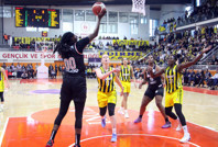 Fenerbahçe farklı yenildi, final biletini kaptırdı