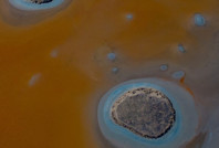 Tuz Gölü’nden endişelendiren görüntü! Su seviyesi giderek düşüyor