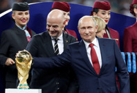 Vladimir Putin'e bir darbe de UEFA'dan