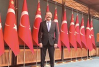 Devletin gençlik müdürü sanatçılara ‘mal’ dedi