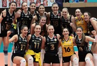 Vakıfbank, Eczacıbaşı'nı geçti, final için ilk adım attı