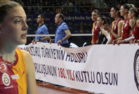 Polis pankartını tutmayarak protesto etmişti: İlkin Aydın'dan geri adım