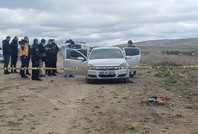 Araçta 'ip düzenekli' ölüm