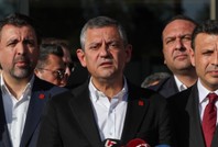 Özel’den Sırrı Süreyya Önder’e ziyaret