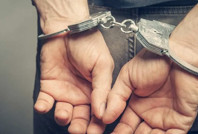 Eski sevgilisini darbedip, müşteriyi bıçaklayan şüpheli tutuklandı