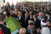 Mevlüt Çavuşoğlu'nun babası toprağa verildi