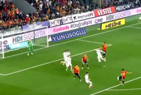 İsmail Köybaşı'ndan akıllara zarar gol: Eski takımı Beşiktaş'a acımadı