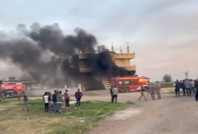 Cinayetten sorumlu tuttukları ailenin evini yaktılar