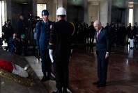 Devlet erkanı Anıtkabir'de: Kurtulmuş'tan tarih gafı