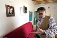 51 yıl önce bir altın bozdurarak aldı, mağarada gizlice kullandı