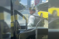 Hastaneye gidebilmek için otobüsün önünü kesti, şoför almadı, nöbet geçirdi