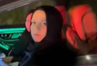 Menzil'in çakarlı Mercedes'i: Sosyal medyanın konuştuğu görüntüler Meclis'e taşındı