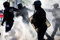 Fransa’da olaylı 1 Mayıs: Çok sayıda gözaltı var