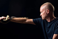 18 yıl zehirli yılanlara kendini ısırttı: 19 zehre karşı etkili panzehrin mimarı oldu