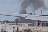 Husiler, İsrail'in en büyük havalimanını vurdu