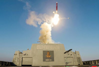 Bir bölgede daha tansiyon yükseldi: Balistik füze fırlattılar