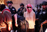 Köklü üniversitenin onlarca öğrencisi gözaltına alındı: İşe yaramaz entelektüeller olmayacağız