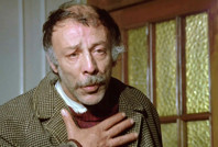 Münir Özkul'un gençliğini oynayacak isim belli oldu