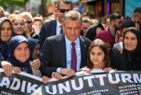 Özel'den Soma mesajı: Unutturmayacağız, boyun eğmeyeceğiz