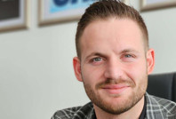 CHP'li Denizaslanı'na 'suç işlemeye alenen tahrik' iddiasıyla dava