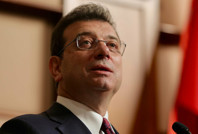 İmamoğlu: Verdiğiniz üstün hizmet her türlü takdirin üzerinde