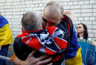 Esir takasının ilk aşaması tamam: Askerler yakınlarına kavuştu