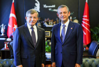 Ahmet Davutoğlu, Özgür Özel'i ziyaret etti