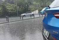 Kimse beklemiyordu: İstanbul'da bir anda dolu yağdı