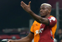 Osimhen Başakşehir maçında çıldırdı: 'Buraya gel buraya'