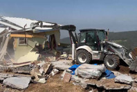 'Kesinlikle izin vermeyeceğiz' deyip evlere kepçeyi vurdu