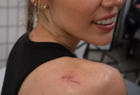 Ünlü şarkıcı yeni dövmesi ve anlamını paylaştı