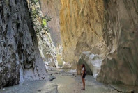 Kanyonda korkunç olay! Üç yaşındaki Yamaç ağır yaralı