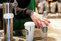 Türkiye’de zam yapan Starbucks Çin’de indirime gitti