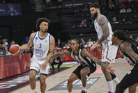 Beşiktaş direndi, Efes finale yaklaştı