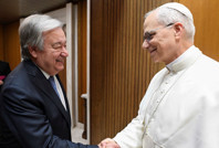 Papa, BM Genel Sekreteri'yle dünya barışını görüştü