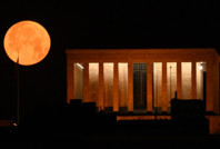 Dolunay Anıtkabir'i selamladı