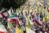 İsrail'in saldırısı sonrasında halk sokağa döküldü