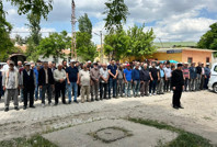 Kendi elleriyle vücudundan çıkardı, öldü