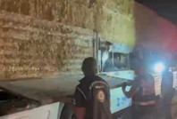 Saman balyalarının altından çıktılar! Tam 31 kişi...