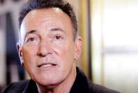 Efsane şarkıcıdan sert sözler: Beceriksiz ve hain