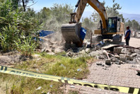 Kaçak yapı yıkımında ortalık karıştı, hastaneye kaldırıldı