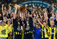 Fenerbahçe'yle şampiyon oldu, Galatasaray'a gidiyor