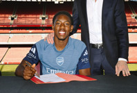 Myles Lewis-Skelly, Arsenal'da kaldı