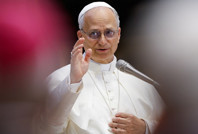 Papa'dan silahlanma propagandasına sert eleştiri