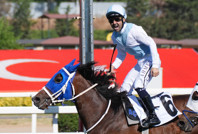 99. Gazi Koşusu'nda protestolar eşliğinde tarihi zafer