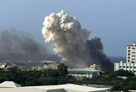 Askeri helikopter havalimanına düştü