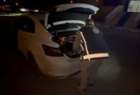 Resmi kimlikle göçmen kaçakçılığı: Kamu görevlisi tutuklandı